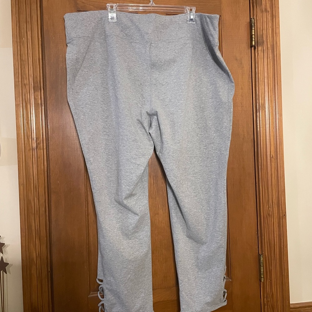 C Active Women’s Heather Gray Knit Soft Pants‎ w/Cutout Leg Detail, Size 26/28W